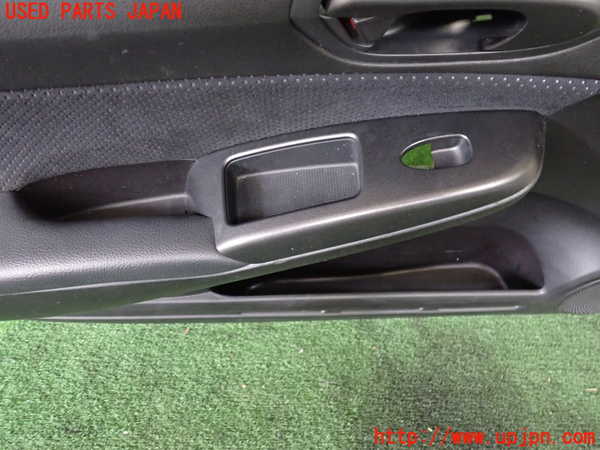 2UPJ-29091264]シビック タイプR(FD2)左前ドア内張り 中古_m0003.jpg