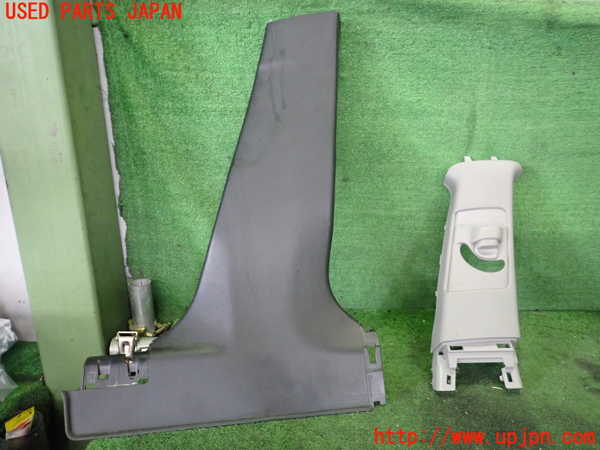 2UPJ-29097665]シビック タイプR(FD2)右センターピラートリム 中古_m0001.jpg
