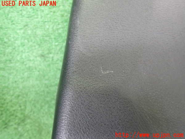 2UPJ-29107665]シビック タイプR(FD2)右センターピラートリム 中古_m0003.jpg