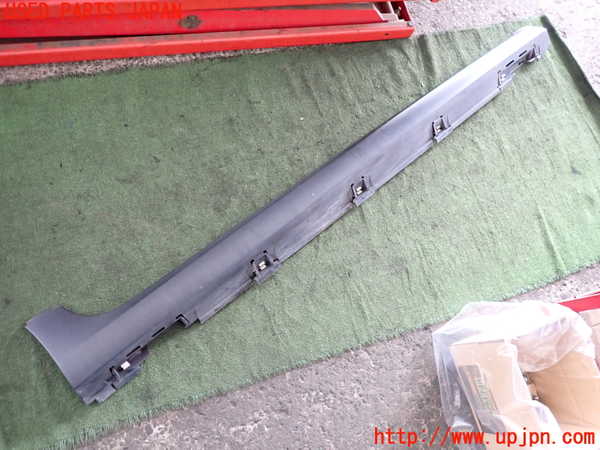 2UPJ-29111390]シトロエン・C3(B6HN05)右サイドステップ 中古_m0001.jpg