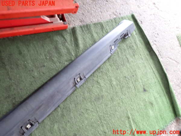 2UPJ-29111390]シトロエン・C3(B6HN05)右サイドステップ 中古_m0002.jpg