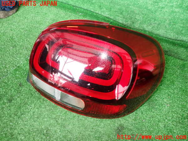 2UPJ-29111530]シトロエン・C3(B6HN05)右テールランプ 中古_m0001.jpg
