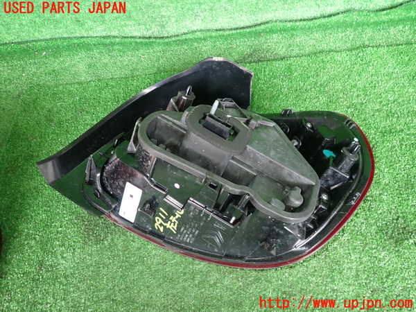 2UPJ-29111536]シトロエン・C3(B6HN05)左テールランプ 中古_m0003.jpg