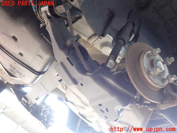 2UPJ-29115380]シトロエン・C3(B6HN05)リアアクスルビーム 中古_m0003.jpg