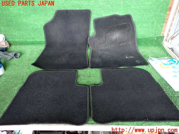 2UPJ-29117800]シトロエン・C3(B6HN05)フロアマット 中古_m0001.jpg