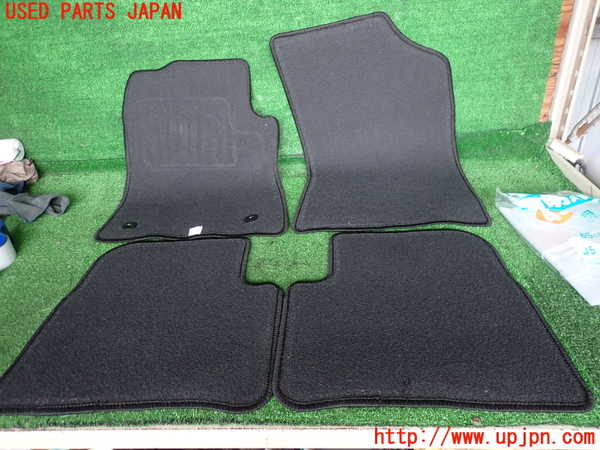 2UPJ-29117800]シトロエン・C3(B6HN05)フロアマット 中古_m0003.jpg
