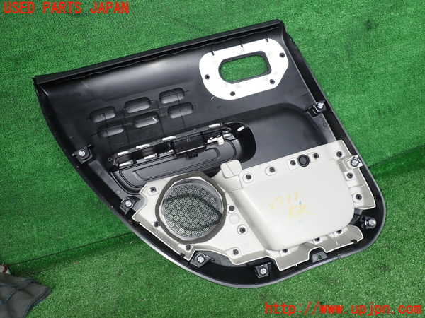 2UPJ-29111294]シトロエン・C3(B6HN05)右後ドア内張り 中古_m0003.jpg