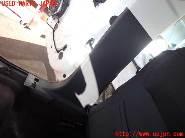 2UPJ-29117670]シトロエン・C3(B6HN05)左センターピラートリム 中古_m0003.jpg