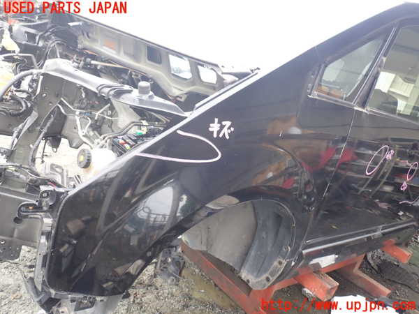 5UPJ-29121082]デリカD：5(CV2W)左前フェンダー 中古_m0001.jpg