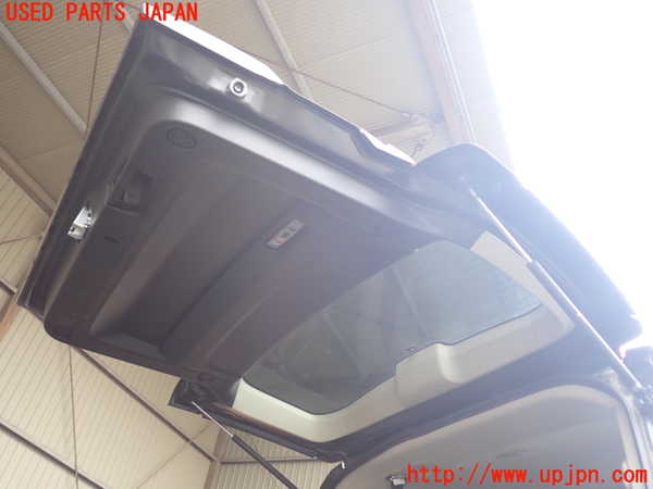 5UPJ-29121566]デリカD：5(CV2W)バックドア リアゲート ハッチ 中古 NSG M31Q8 43R-005844_m0003.jpg