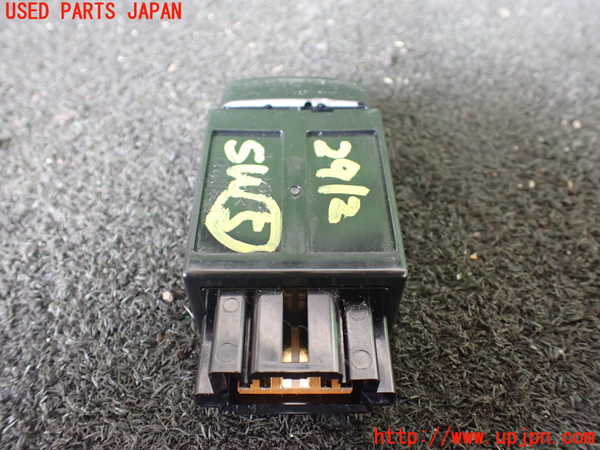 1UPJ-29126310]デリカD：5(CV2W)スイッチ5(リア空調) 中古_m0002.jpg