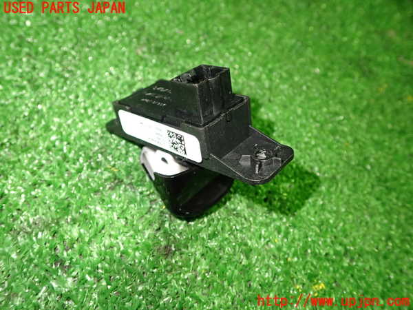 1UPJ-29136240]アバルト・695(不明)右パワーウィンドウスイッチ 中古_m0002.jpg