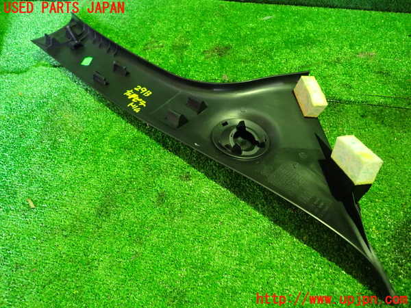 1UPJ-29137660]アバルト・695(不明)左フロントピラートリム 中古_m0002.jpg