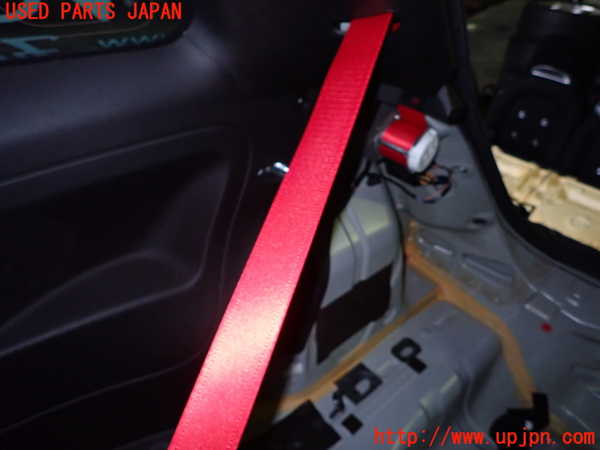 1UPJ-29137155]アバルト・695(不明)右2列目シートベルト 中古_m0002.jpg