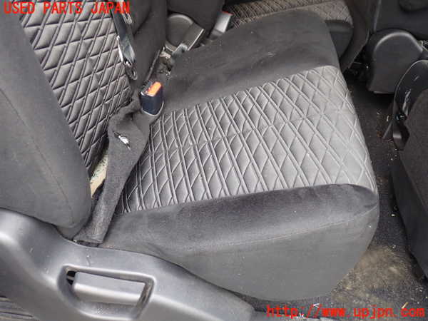 5UPJ-29147145]デリカD：5(CV1W)右2列目シート 中古_m0003.jpg