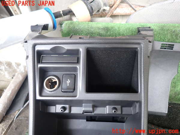 1UPJ-29147549]デリカD：5(CV1W)コンソール 中古_m0002.jpg