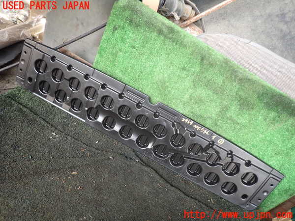 1UPJ-29147771]デリカD：5(CV1W)ラゲッジトレイ1 中古_m0002.jpg