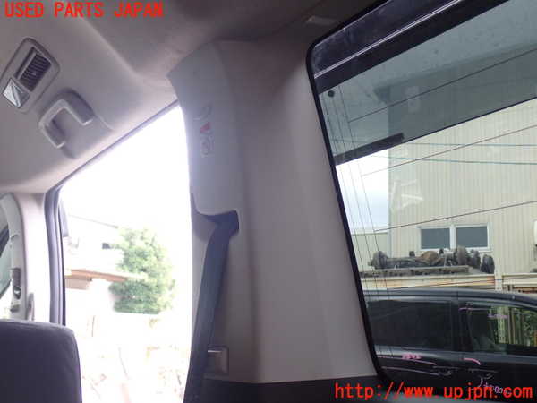 1UPJ-29147675]デリカD：5(CV1W)右リアピラートリム 中古_m0002.jpg