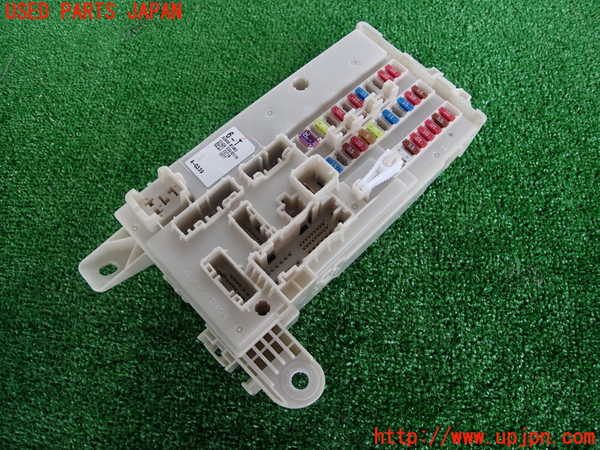 2UPJ-29156741]ロッキー(ROCKY) ハイブリッド(A202S)ヒューズボックス1 中古_m0001.jpg