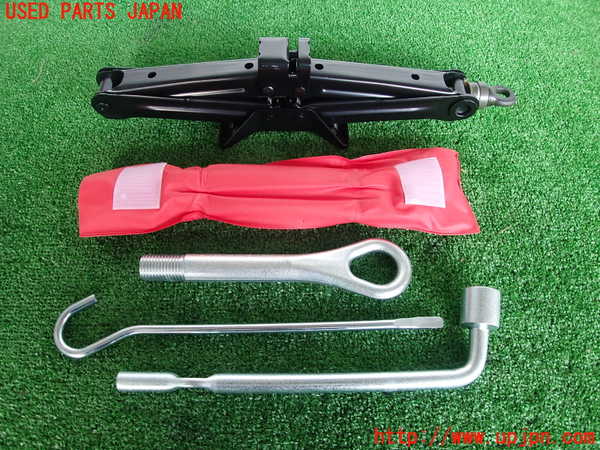 2UPJ-29157805]ロッキー(ROCKY) ハイブリッド(A202S)車載工具 中古_m0001.jpg