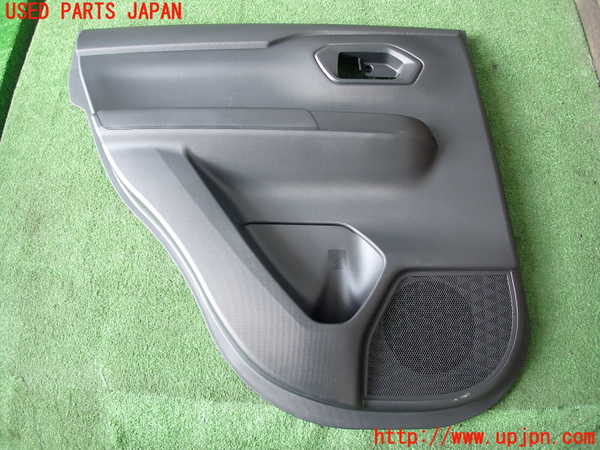 2UPJ-29151324]ロッキー(ROCKY) ハイブリッド(A202S)左後ドア内張り 中古_m0001.jpg