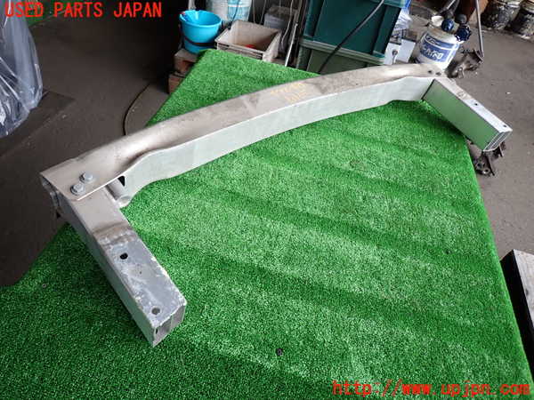 2UPJ-29171614]ポルシェ・マカン ターボ(95BCTL)リアバンパーホースメント 中古_m0002.jpg
