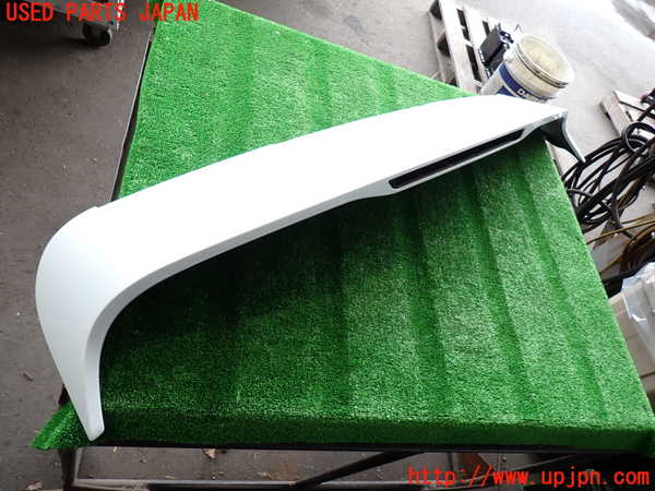 2UPJ-29171520]ポルシェ・マカン ターボ(95BCTL)リアスポイラー 中古_m0001.jpg