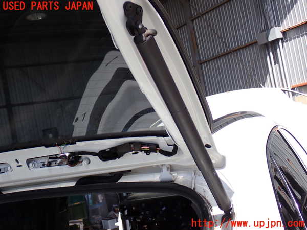 2UPJ-29171584]ポルシェ・マカン ターボ(95BCTL)リアゲートダンパー 中古_m0001.jpg