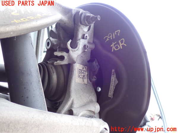 2UPJ-29174300]ポルシェ・マカン ターボ(95BCTL)右リアナックルハブ 中古_m0002.jpg