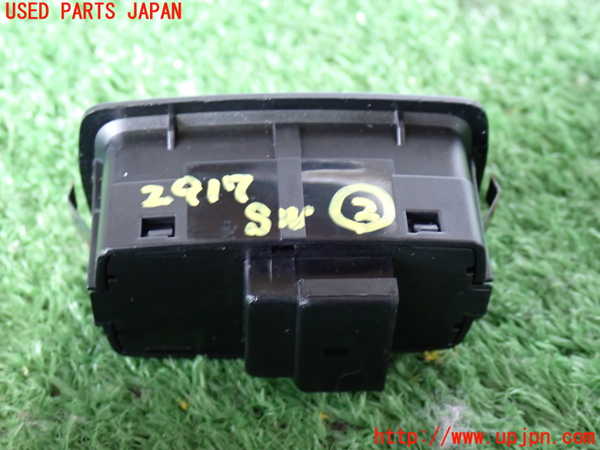 2UPJ-29176307]ポルシェ・マカン ターボ(95BCTL)スイッチ2 (バックドア) 中古_m0002.jpg
