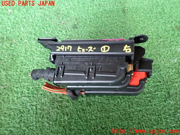 2UPJ-29176741]ポルシェ・マカン ターボ(95BCTL)ヒューズボックス1 中古_m0002.jpg