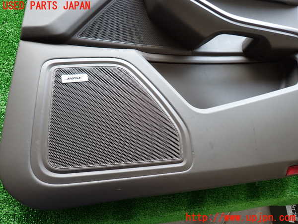 2UPJ-29171234]ポルシェ・マカン ターボ(95BCTL)右前ドア内張り 中古_m0002.jpg