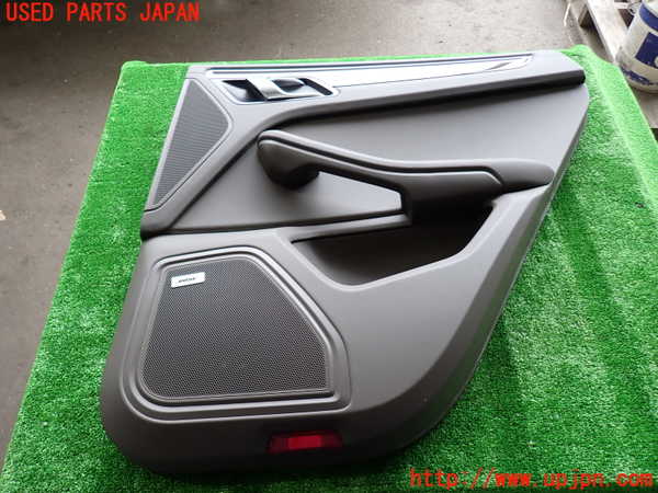 2UPJ-29171294]ポルシェ・マカン ターボ(95BCTL)右後ドア内張り 中古_m0001.jpg