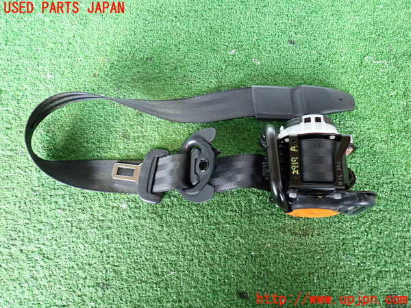 2UPJ-29177075]ポルシェ・マカン ターボ(95BCTL)助手席シートベルト 中古_m0001.jpg