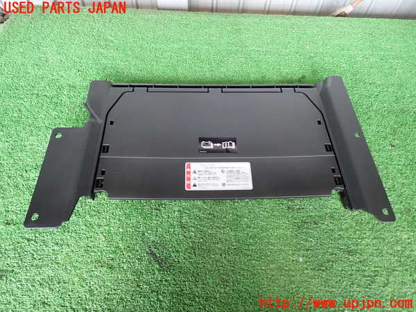 2UPJ-29177693]ポルシェ・マカン ターボ(95BCTL)内装トリム類3 中古_m0001.jpg