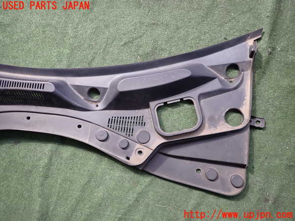 2UPJ-29181190]マセラティ・ギブリ(MG30C)カウルトップ 中古_m0002.jpg