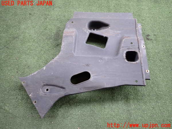 2UPJ-29181722]マセラティ・ギブリ(MG30C)アンダーカバー2 中古_m0001.jpg