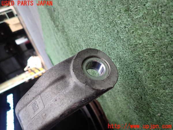 2UPJ-29184290]マセラティ・ギブリ(MG30C)右フロントナックルハブ 中古_m0004.jpg