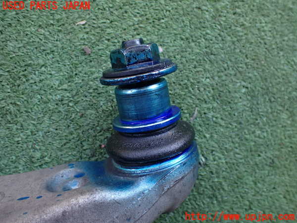 2UPJ-29185176]マセラティ・ギブリ(MG30C)右フロントロアアーム1 中古_m0003.jpg