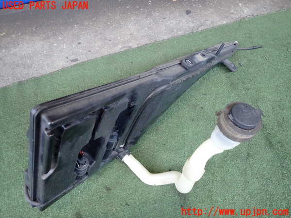 2UPJ-29186791]マセラティ・ギブリ(MG30C)ウォッシャータンク1 中古_m0002.jpg