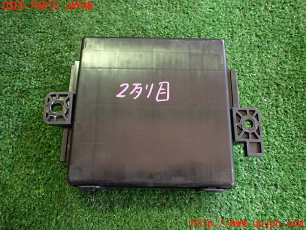 2UPJ-29186147]マセラティ・ギブリ(MG30C)コンピューター2 (キーレス エントリー テレマティクス ) 中古_m0002.jpg