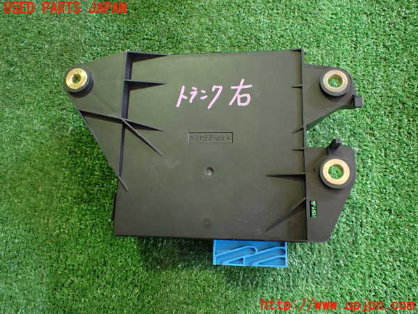 2UPJ-29186148]マセラティ・ギブリ(MG30C)コンピューター3 (670 009 866) 中古_m0002.jpg