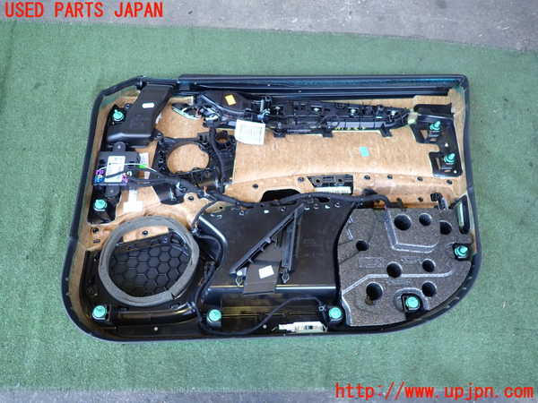 2UPJ-29181264]マセラティ・ギブリ(MG30C)左前ドア内張り 中古_m0005.jpg