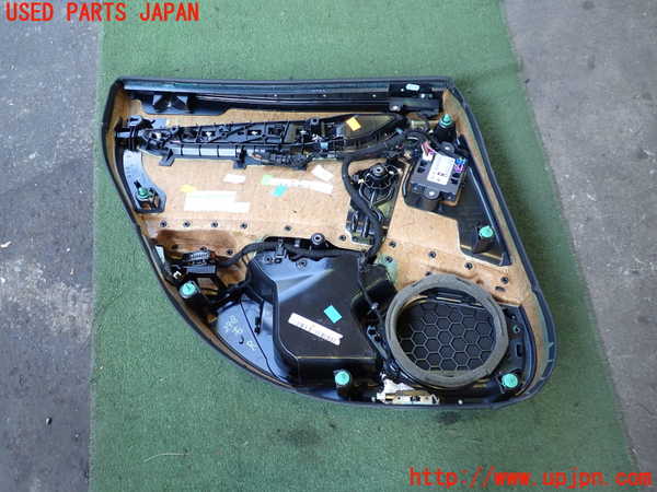 2UPJ-29181294]マセラティ・ギブリ(MG30C)右後ドア内張り 中古_m0005.jpg