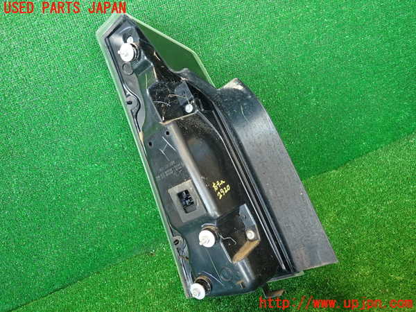 2UPJ-29201530]キャデラック・CTS スポーツセダン(X322B)右テールランプ (左ハンドル) 中古_m0004.jpg