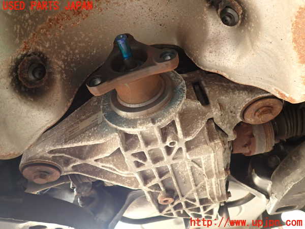 2UPJ-29204355]キャデラック・CTS スポーツセダン(X322B)リアデフ (左ハンドル) 中古_m0002.jpg
