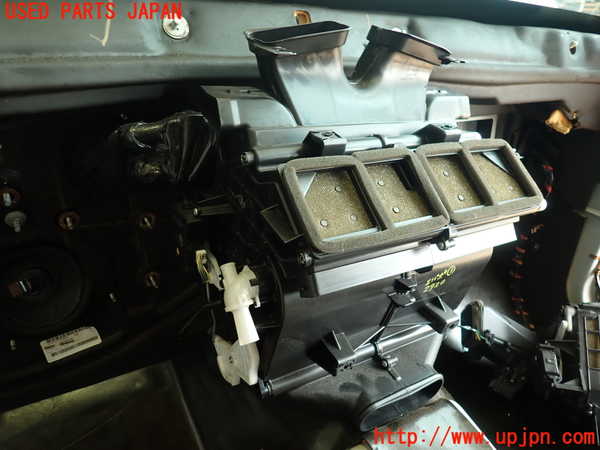 2UPJ-29206081]キャデラック・CTS スポーツセダン(X322B)エバポレーター1 (左ハンドル) 中古_m0002.jpg