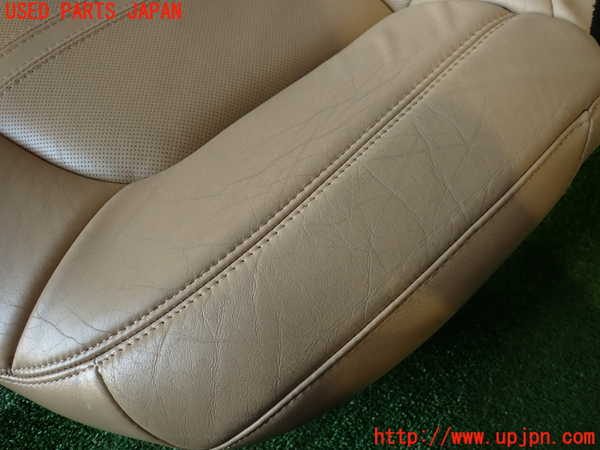 2UPJ-29207385]キャデラック・CTS スポーツセダン(X322B)リアシート (左ハンドル) 中古_m0002.jpg
