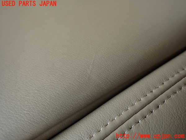 2UPJ-29207385]キャデラック・CTS スポーツセダン(X322B)リアシート (左ハンドル) 中古_m0004.jpg