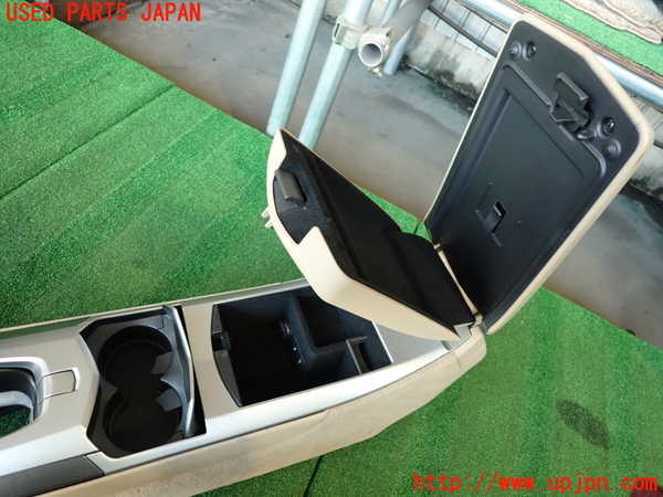 2UPJ-29207540]キャデラック・CTS スポーツセダン(X322B)センターコンソール (左ハンドル) 中古_m0003.jpg